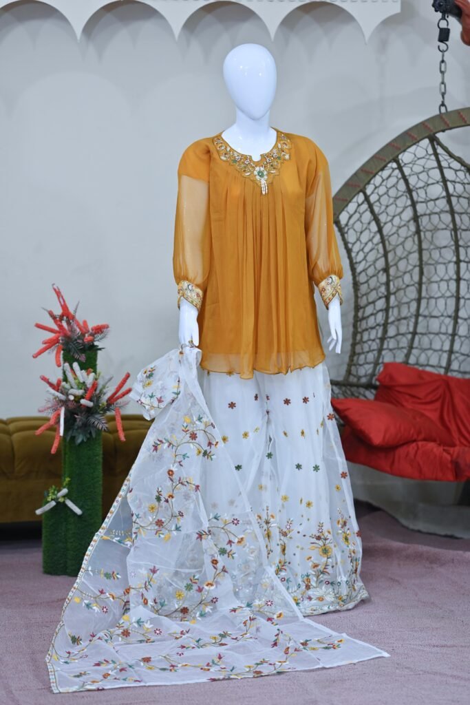 Shifoon short shirt embroidered and hand embellishment