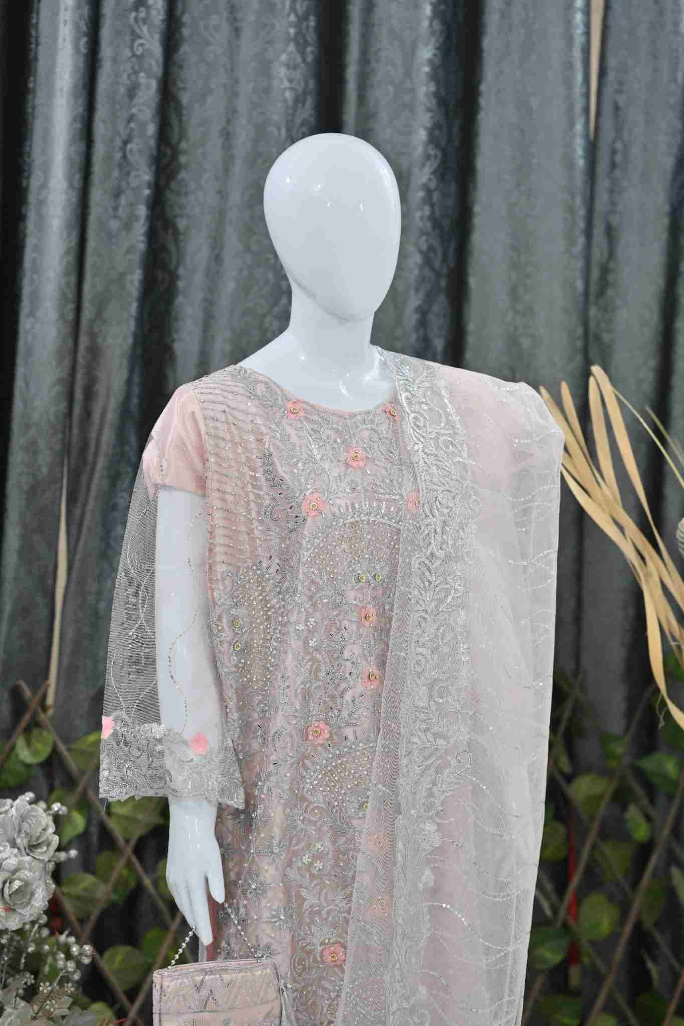 4pc premium ebroided Suit wih Soft cruSh Sharara